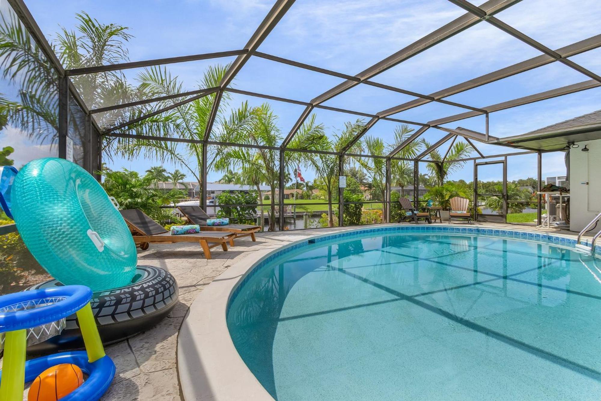 Gulf Access, Kayaks, Heated Pool - Cape By The Ocean - Roelens Villa Cape Coral Exterior photo